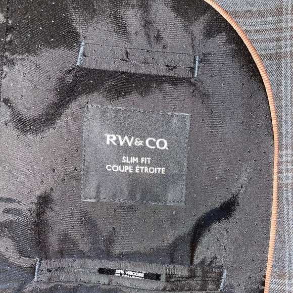 Checkered RW & Co. Men’s Blazer. *Like New!!* - Picture 4 of 5